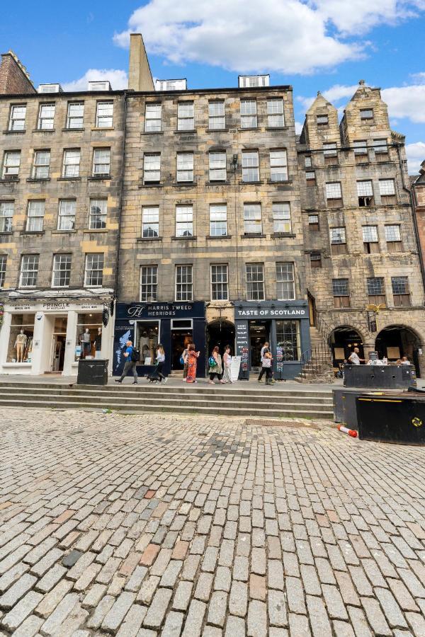 Unique 2 Bedroom Castle Suite Apartment - Near Edinburgh Castle & Royal Mile المظهر الخارجي الصورة