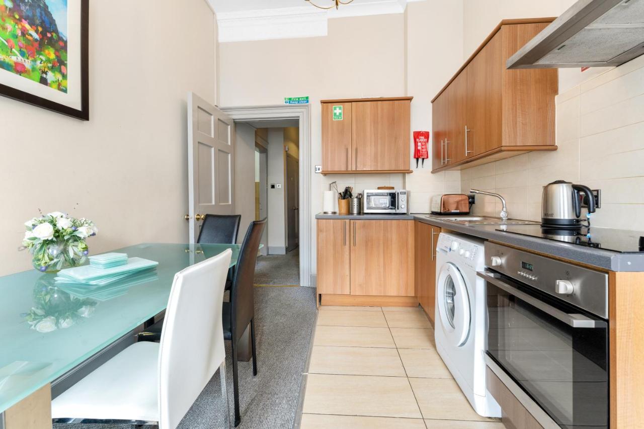 Unique 2 Bedroom Castle Suite Apartment - Near Edinburgh Castle & Royal Mile المظهر الخارجي الصورة