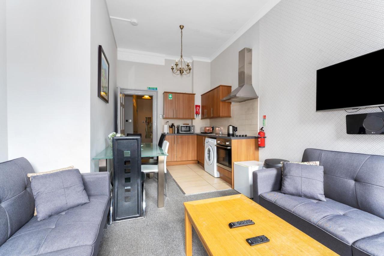 Unique 2 Bedroom Castle Suite Apartment - Near Edinburgh Castle & Royal Mile المظهر الخارجي الصورة